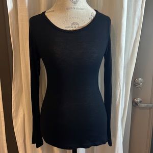 Active Basic longsleeve black lightweight shirt comfortable casual top Small